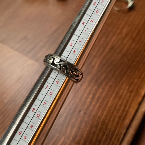 NWOT Beautiful Premier Designs ring size 6 - Picture 2 of 5